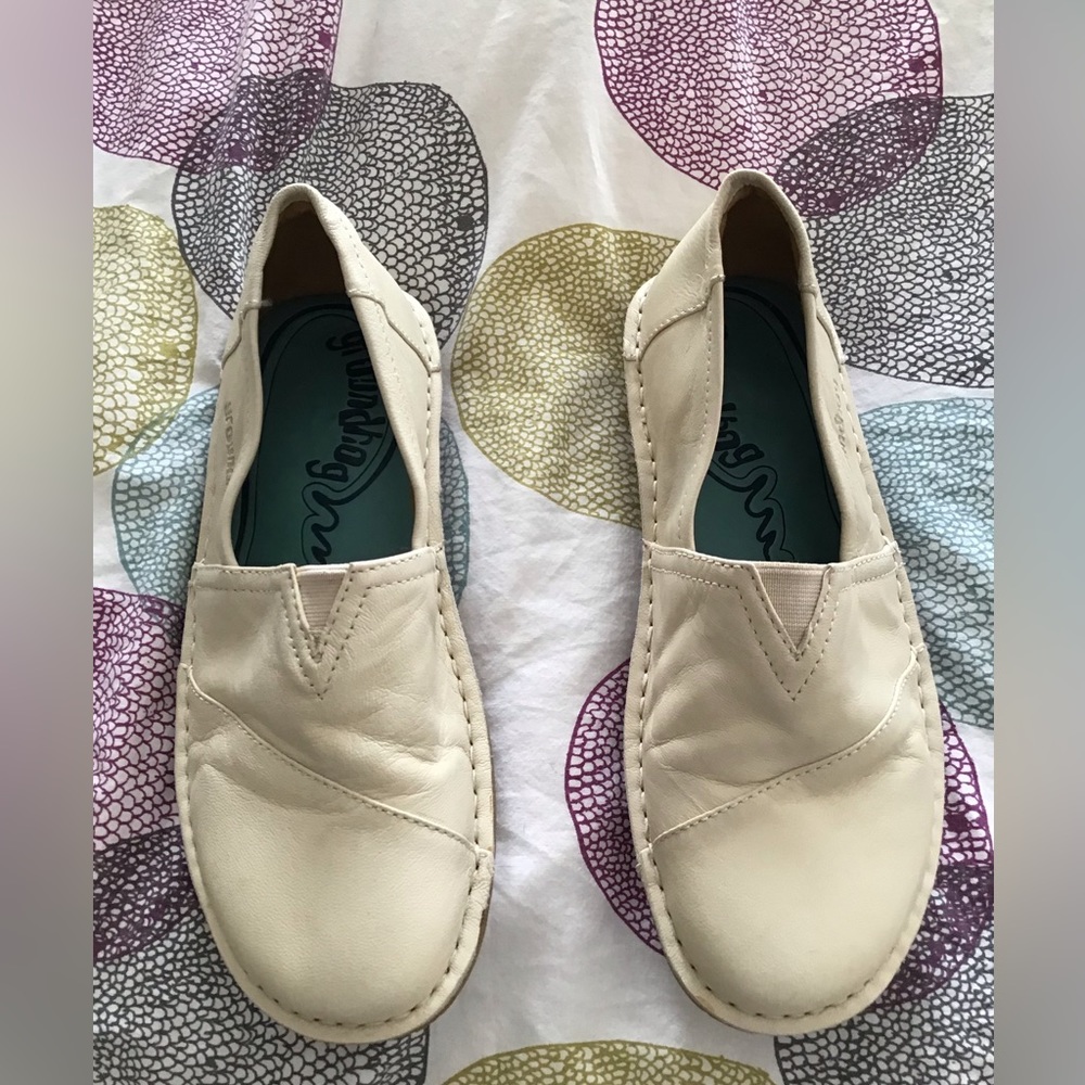 Womens Groundhog Leather Shoes NWOT